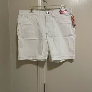 Lee White Jean Shorts comfort waist Denim Mid-Length NWT size 14